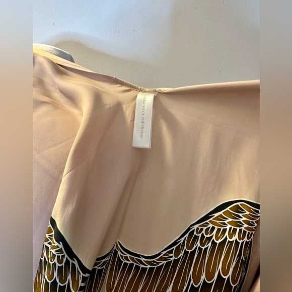 Warriors of the Divine 100% Silk Classic Angel Wing Kimono in Champagne / Blush - Picture 8 of 9